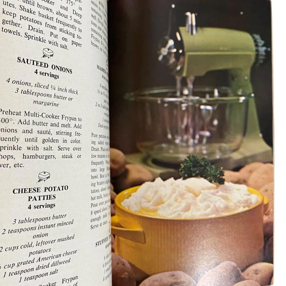 Vintage 70s Sunbeam Portable Electric‎ Cookery Book Multi Cooker Frypan Recipes